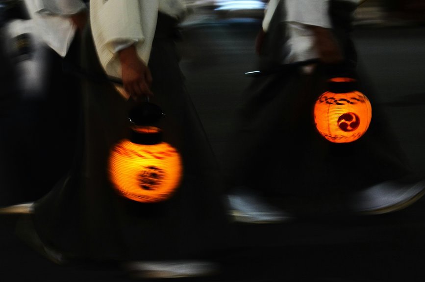 shadow prism lantern design