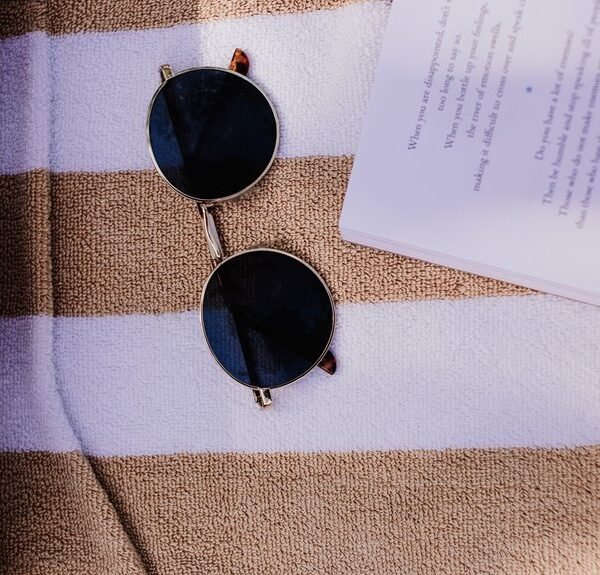 fashionable sunglasses phone numbers